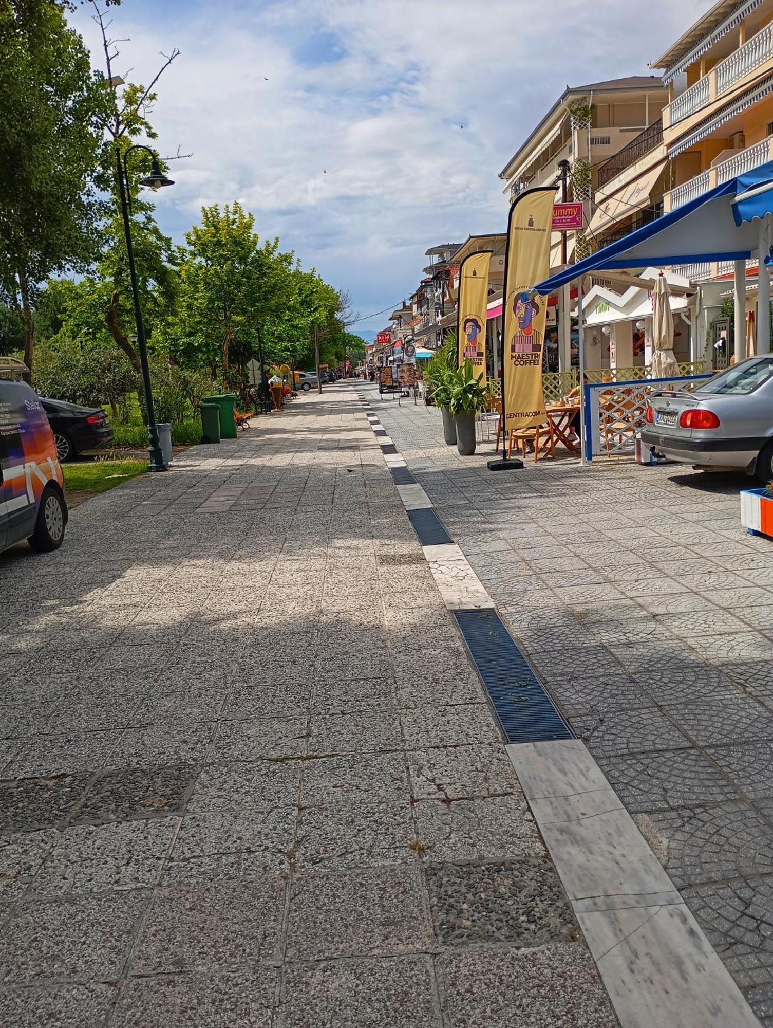 Apartments Haris Olympiakí Aktí Exteriör bild